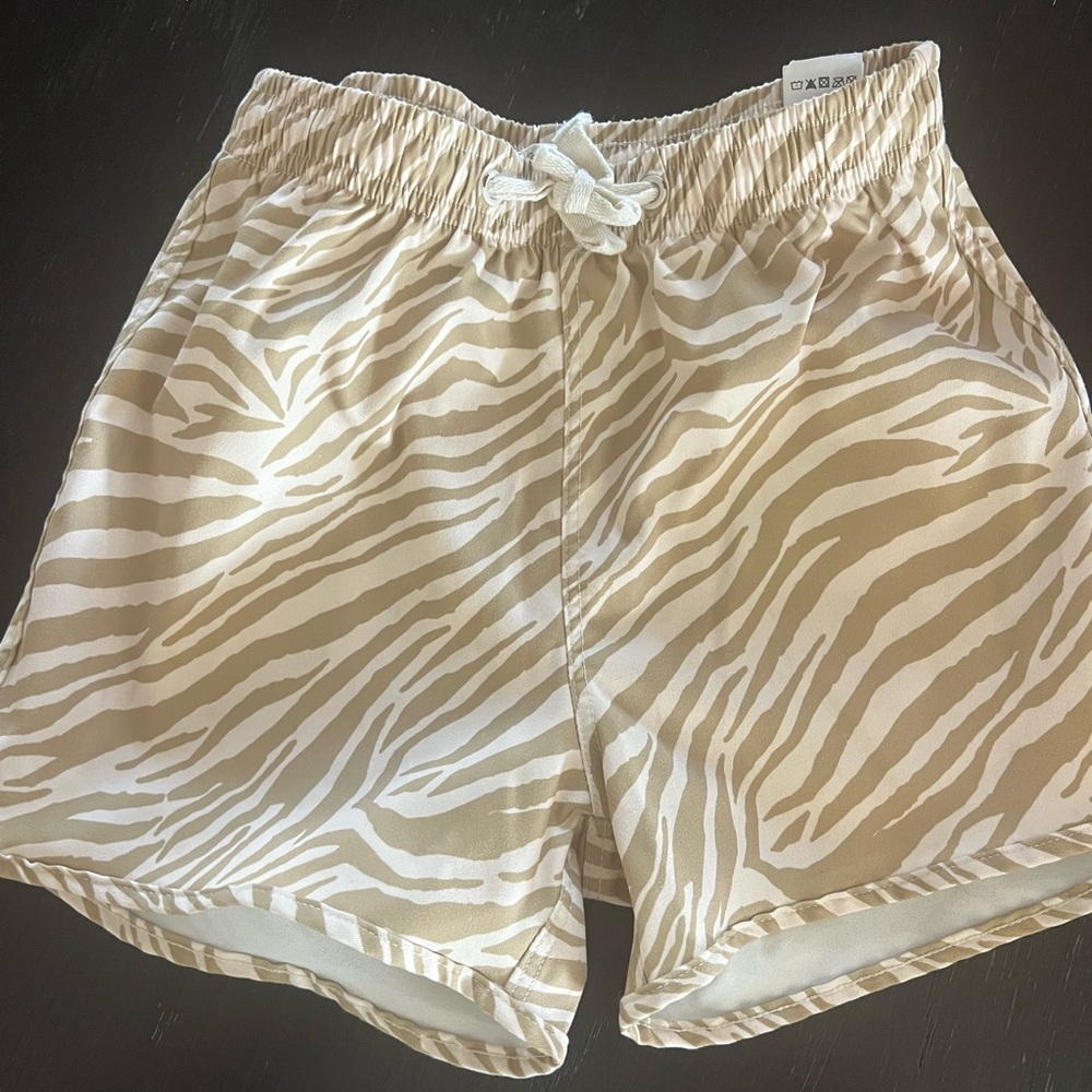 Rylee + Cru Tan and White Patterned Shorts